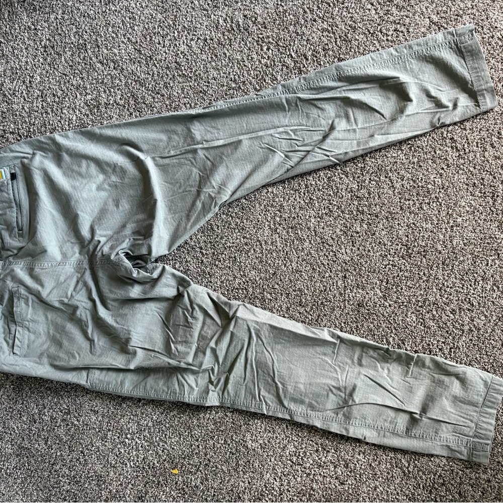 Vuori Ripstop Pants - Picture 3 of 3
